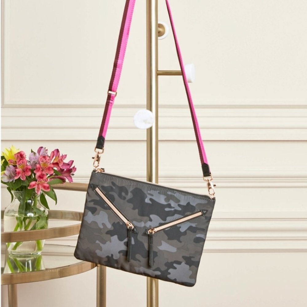 Lady Boss Crossbody